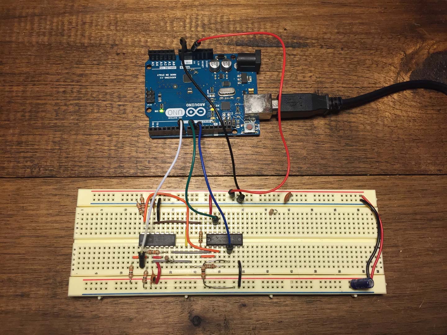 Infinite noise breadboard